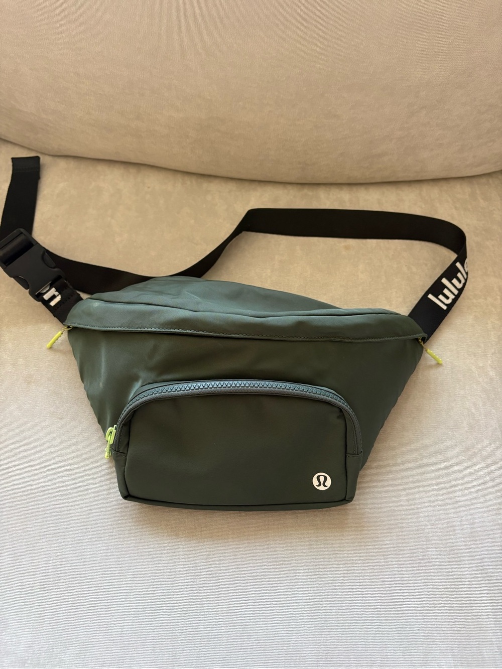 lululemon belt bag